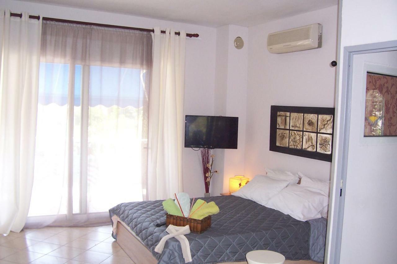 Christina'S House Apartment Nea Iraklitsa Bagian luar foto