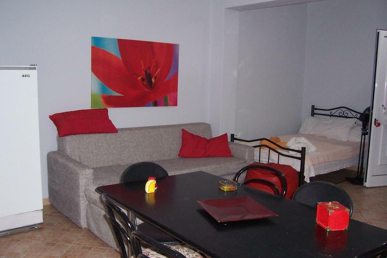 Christina'S House Apartment Nea Iraklitsa Bagian luar foto